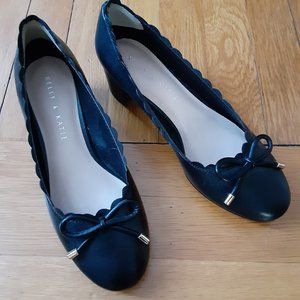 Kelly & Katie Scalloped Women's Shoes
